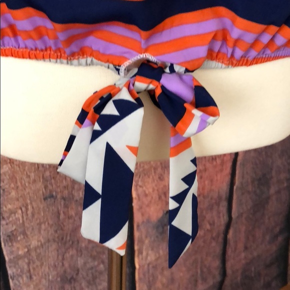 Varga Bohemian Top with adjustable bow at bottom - Picture 2 of 5